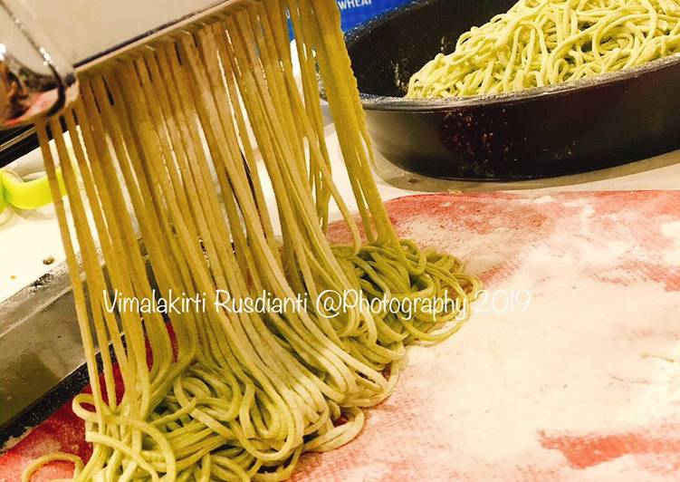 Cara termudah untuk Musim Gugur SempurnaMie Mentah Sawi