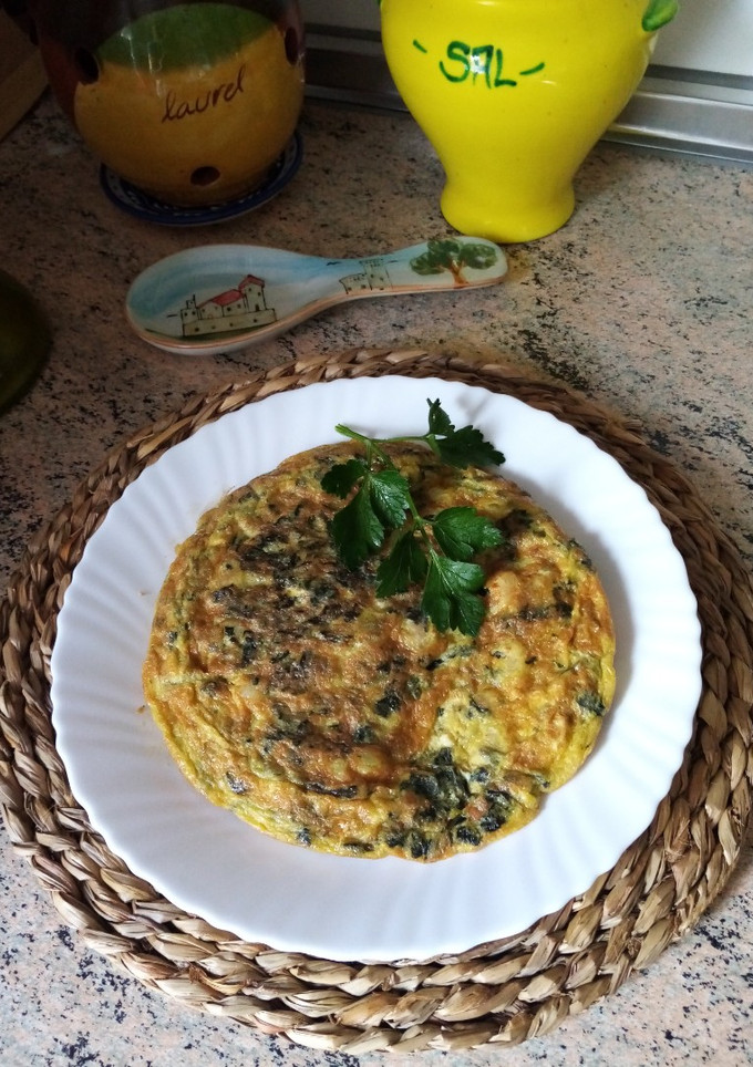 Una foto de Tortilla de acelgas con gambas