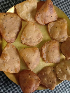 খাস্তা নিমকি(Khasta Nimki recipe in Bengali) রেসিপির প্রধান ছবি