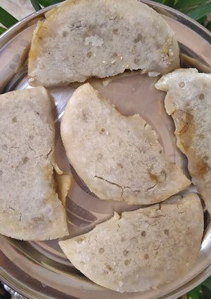 A picture of Dal pitha.