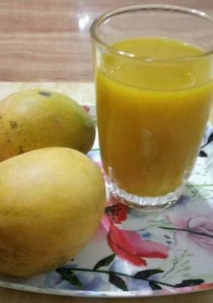 A picture of Mango shake.