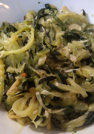 Una foto de Calabacines con queso y pimienta "cacio e pepe"