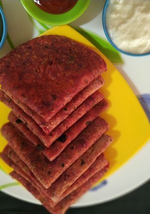 A picture of Beetroot Paratha.