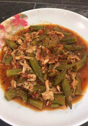 صورة لوصفة بامية بالدجاج