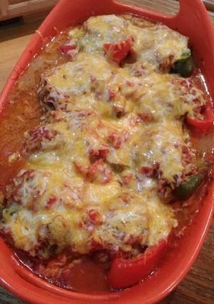 A picture of Low carb stuffed peppers.