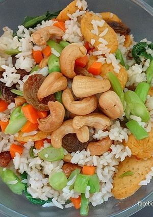 รูปของ ข้าวผัดไส้กรอก (เจ)