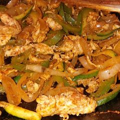 A picture of My green pepper & courgette chicken fajitas.