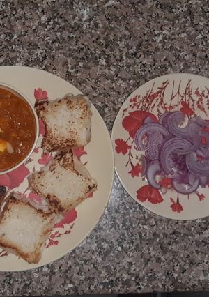 A picture of Pav Bhaji.