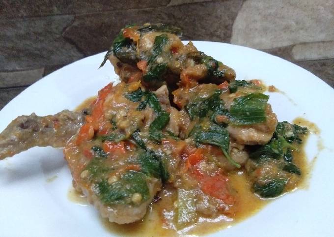 Ayam Woku Khas Istri Manado (Mamih)