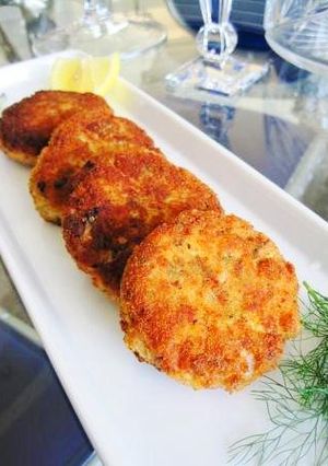 A picture of ✿Creamy Crab Cakes✿.