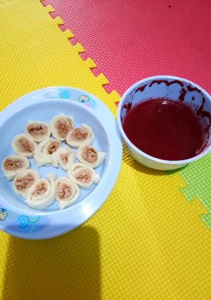 Foto resep Roti isi tuna dan sup bit keju (MPASI 9,5M)