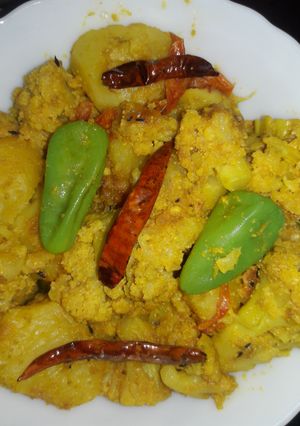 A picture of Cauliflower poppy mix.