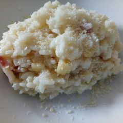 A picture of Apple and speck risotto.