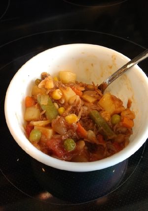 A picture of Vegetable beef soup.