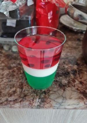Φωτογραφία της συνταγής Ζελέ σε ποτηράκια