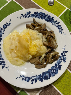 Foto di Polenta funghi e formaggio alla piastra