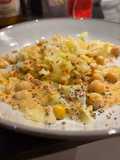 Berza con salsa de romesco y mostaza