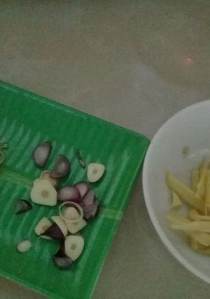 Hình của món Gà xào gừng....