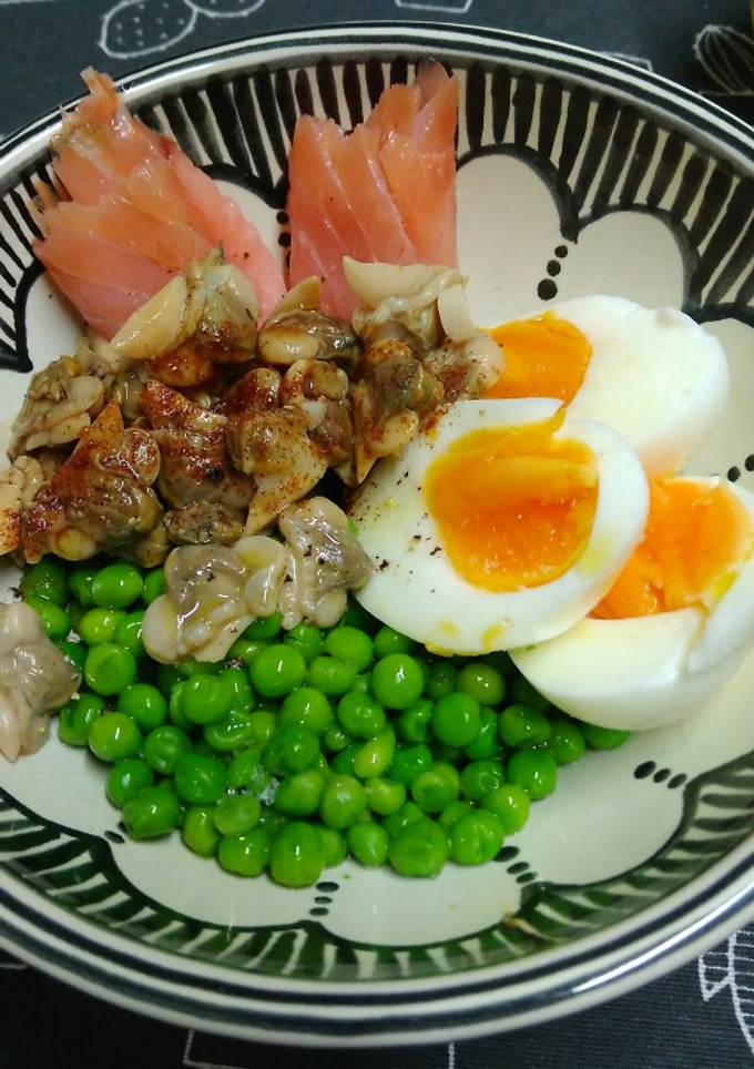 Una foto de Ensalada tibia de guisantes