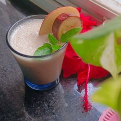 A picture of Honey Red Banana & Apple Fasting Drink.