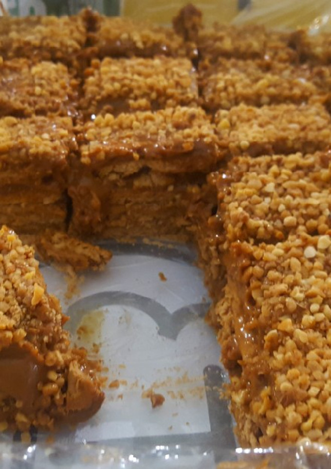 Una foto de Tarta dulce de leche y galletas