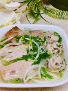 Hình của món Bún mọc.