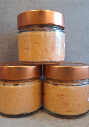 Une photo de Purée bébé tomate et ail