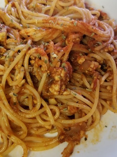A picture of 20 mins: ground turkey marinara sauce pasta.