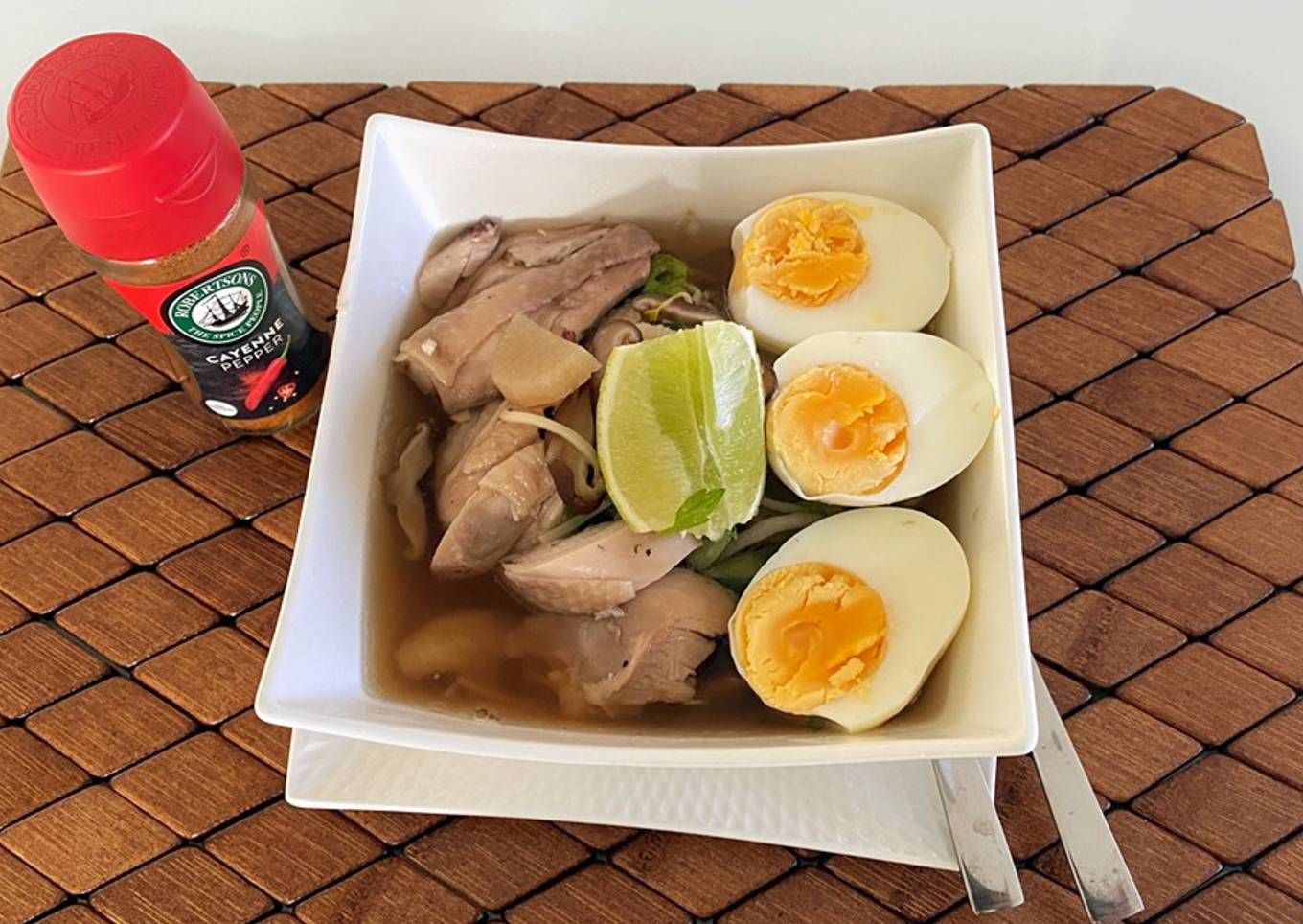 Noodle Egg With Shiitakes Soup