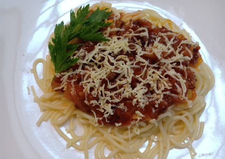 Langkah Mudah untuk Menyiapkan (Seri Pasta) Spagetty Bolognese, spagetty asam manis 🍝, Bisa Manjain Lidah