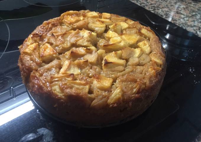 Apple cake