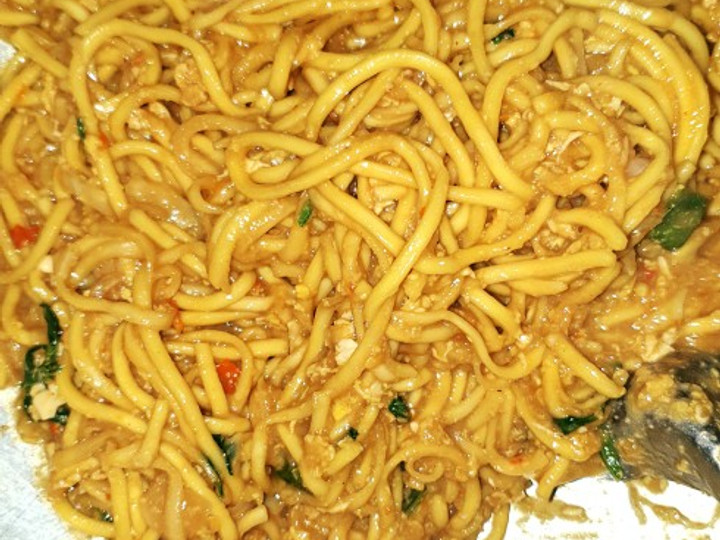 Bagaimana Menyiapkan Mie goreng basah/ nyemak2, Enak Banget