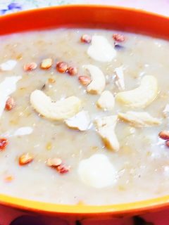 गव्हाची खीर (gavyachi kheer recipe in marathi) रेसिपी चे मुख्य फोटो