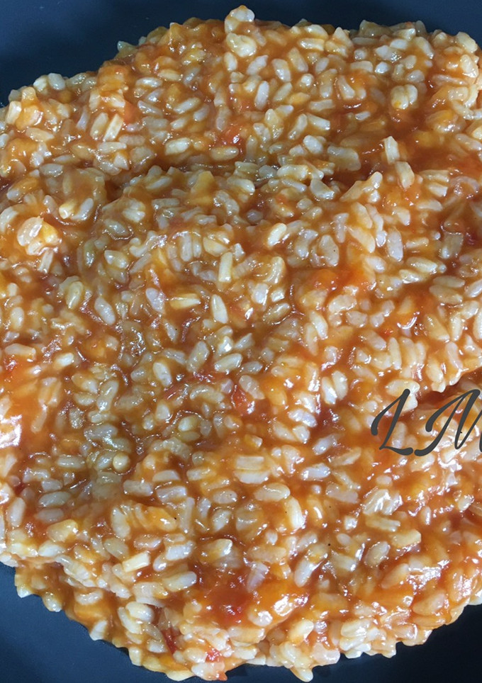 Una foto de Arroz con tomate a mi manera