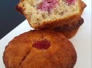 Una foto de muffins de frambuesa sin tacc