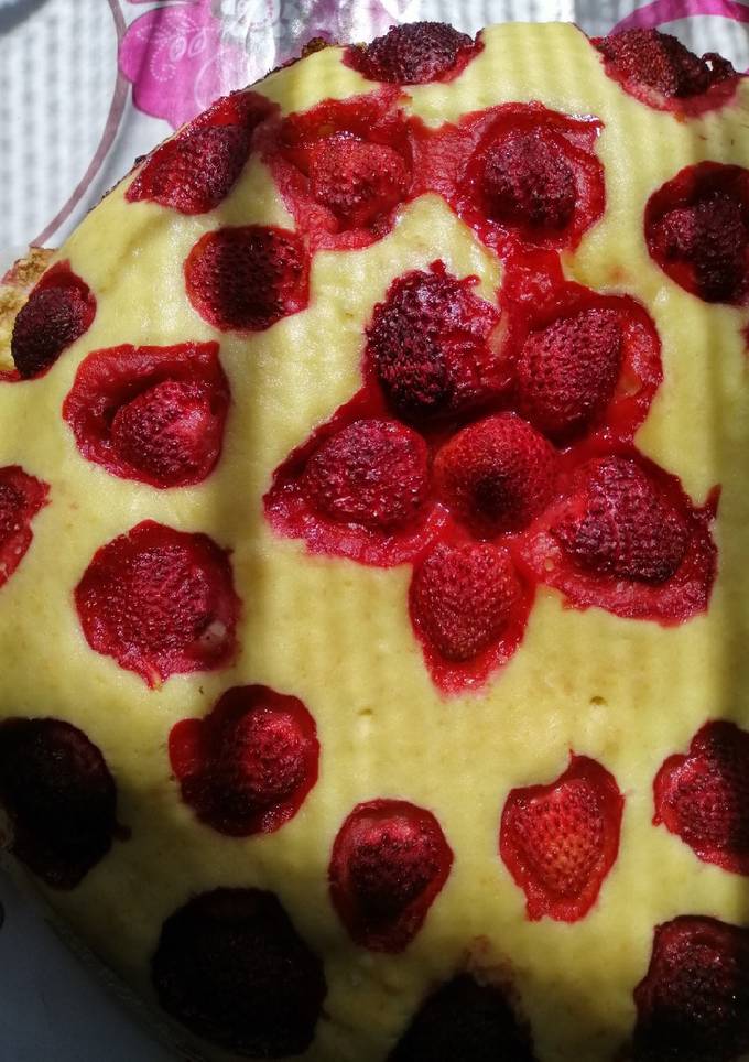 Пиріг з полуницею 🍰