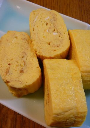 A picture of Easy Japanese-Style Rolled Omelet with Shirodashi.