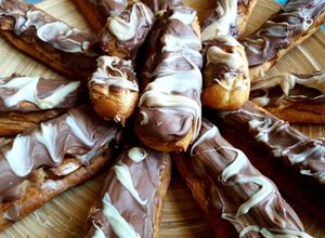 Foto principal de Petisus de crema con dos chocolates