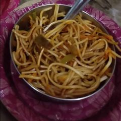 A picture of Noodles.