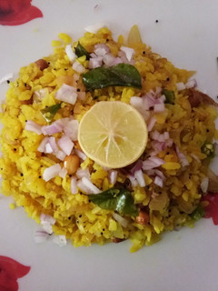 A picture of Kanda poha.