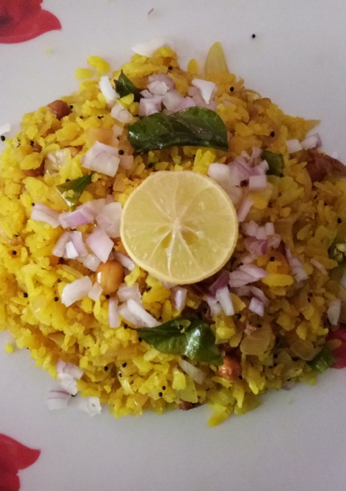 A picture of Kanda poha.