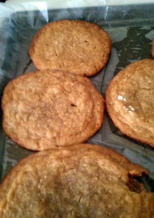 A picture of Flourless Peanut Butter Cookies.