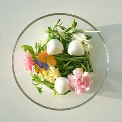 A picture of Flower Garden Salad 🌼.