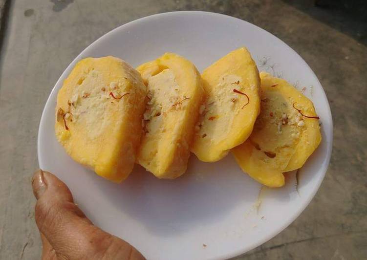 Steps to Cook Yummy Mango kulfi