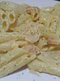 Macarrones cremosos al salmón sin gluten y sin nata