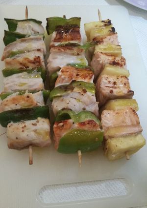 Una foto de Brochetas de pescado