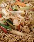 Verduras al wok con espaguetis integrales