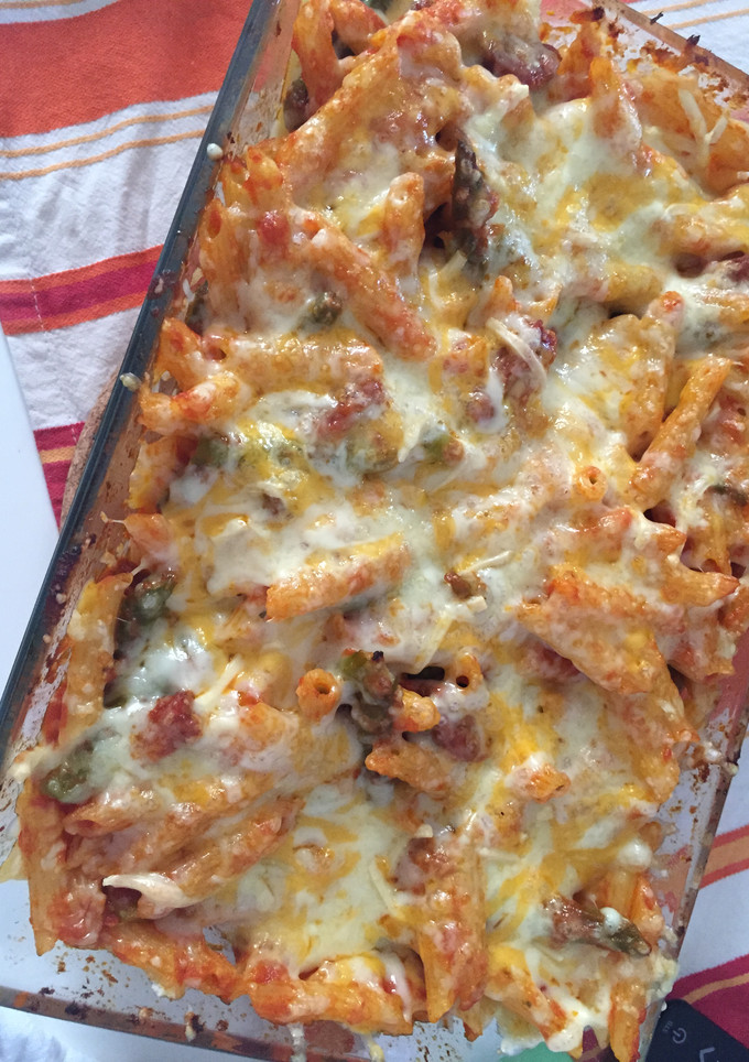 Una foto de Macarrones con espárragos y chorizo 