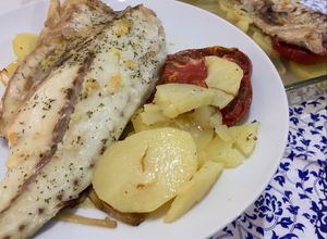 Foto principal de Corvina al horno con patatas