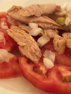 Una foto de Tomates con ventresca